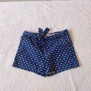 Cute tie shorts